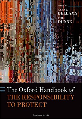 (The) Oxford handbook of the responsibility to protect 책표지