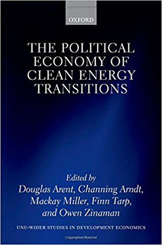 (The) political economy of clean energy transitions 책표지