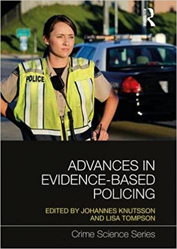 Advances in evidence-based policing 책표지