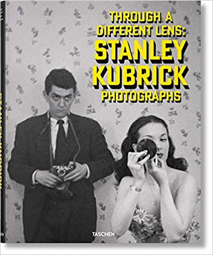 Through a different lens : Stanley Kubrick photographs 책표지